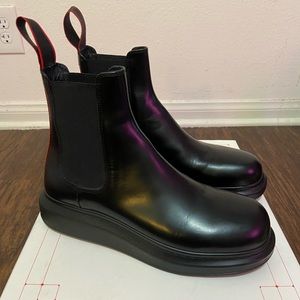 ALEXANDER MCQUEEN MENS BLACK LEATHER & RUBBER CHELSEA BOOTS